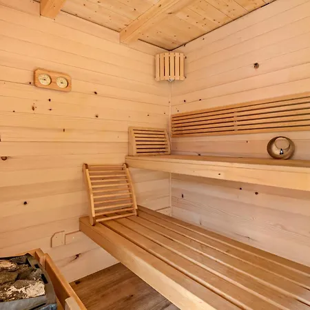 Ferienhuette 15 Holiday home *